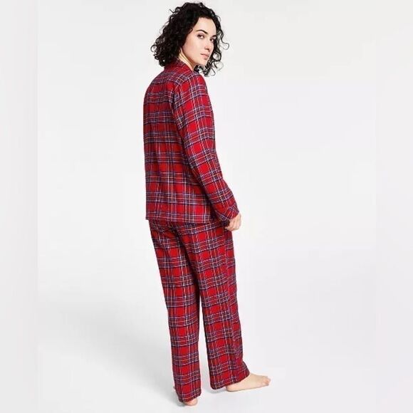 FAMILY PAJAMAS Matching Women's Brinkley Plaid Family Pajama Set - Picture 9 of 13